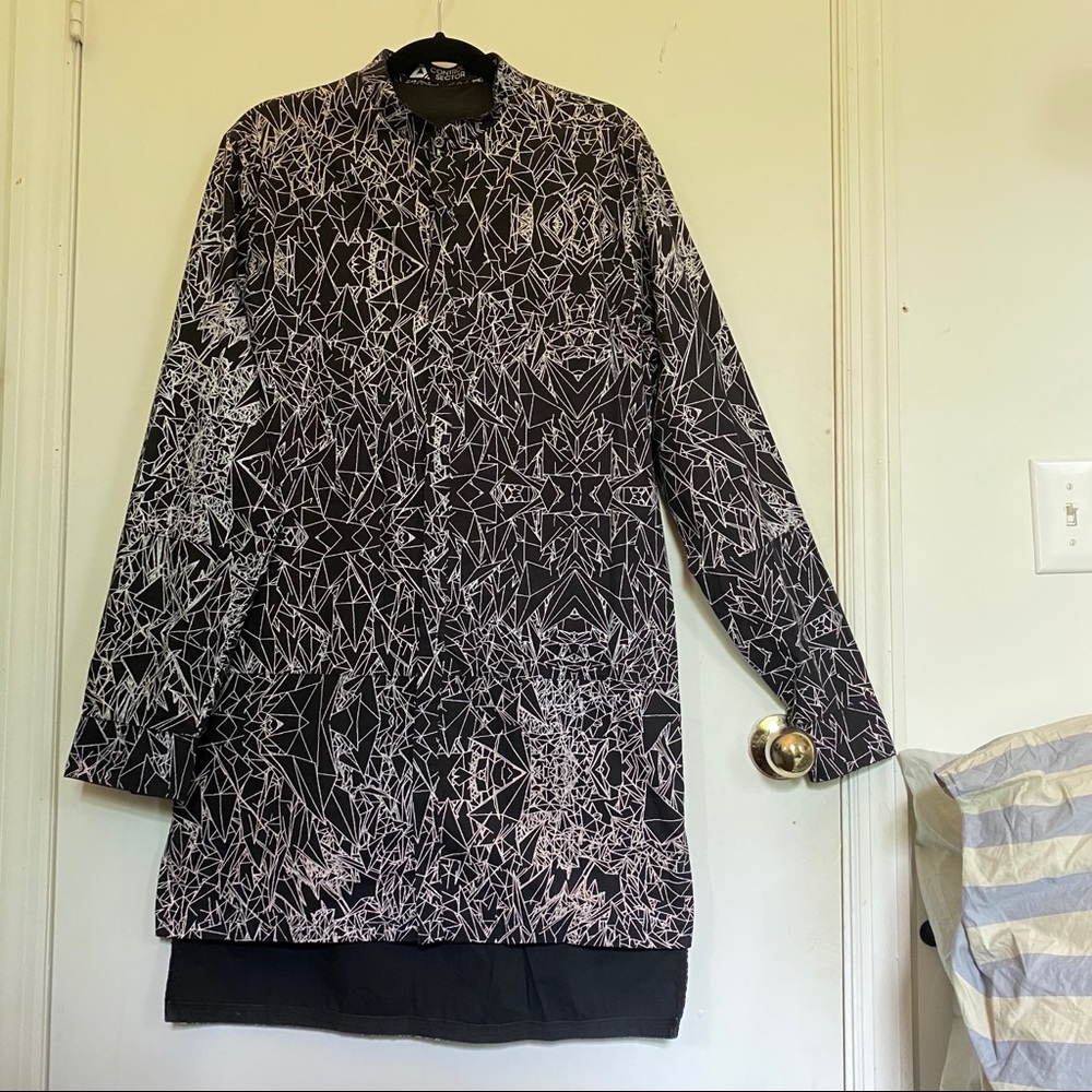 Collarless tunic dress